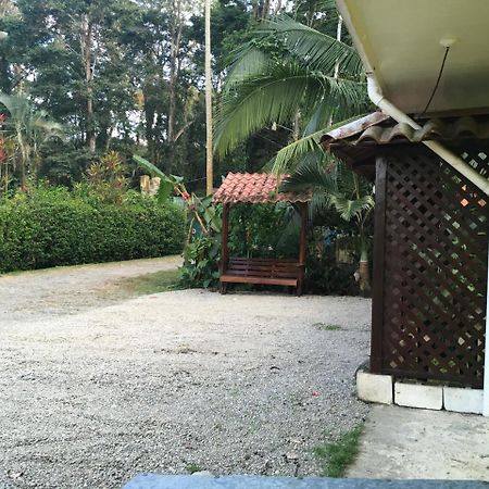 Хостел Las Casitas De Playa Negra Puerto Viejo de Talamanca Екстер'єр фото