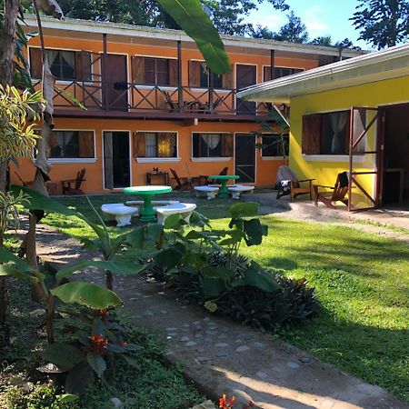 Хостел Las Casitas De Playa Negra Puerto Viejo de Talamanca Екстер'єр фото