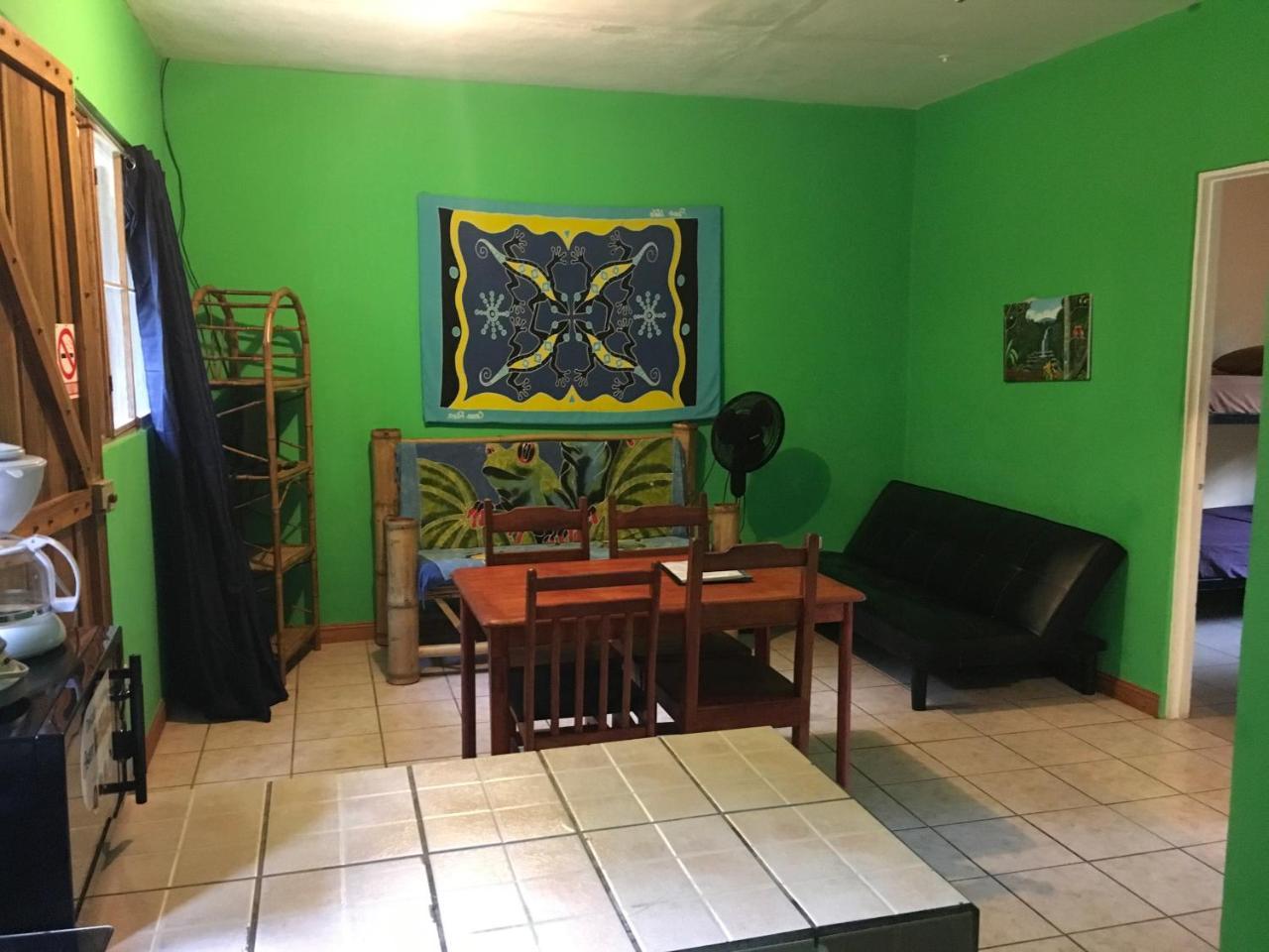 Хостел Las Casitas De Playa Negra Puerto Viejo de Talamanca Екстер'єр фото