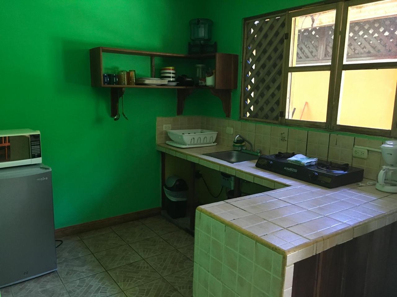 Хостел Las Casitas De Playa Negra Puerto Viejo de Talamanca Екстер'єр фото